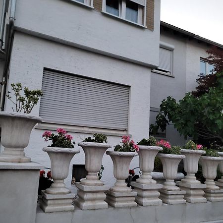 Monteur-, Ferienwohnung Mit Balkon In Hanau Bei Frankfurt Und Aschaffenburg Экстерьер фото